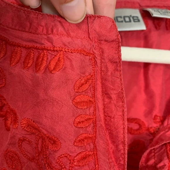 Chicos 100% Silk Bohemian Embroidered Puff Sleeve Blouse Pink Size 1 *Flawed* - Picture 8 of 16